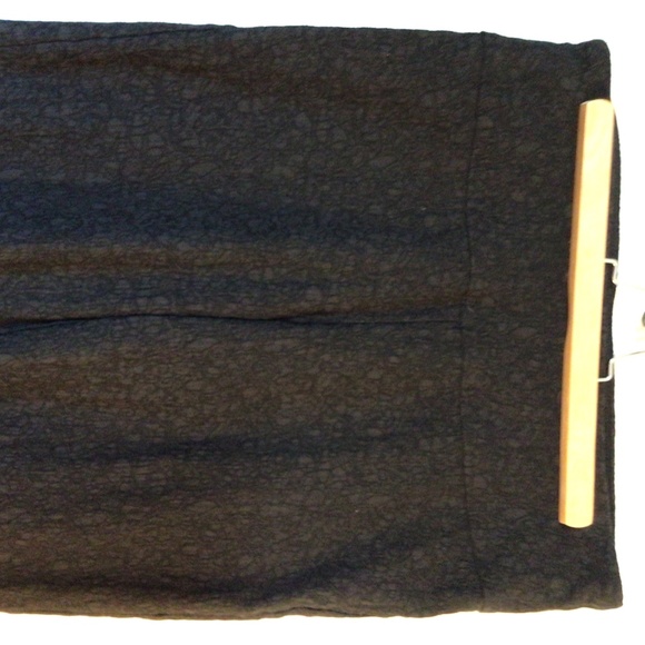 Black structured Legging Slacks - Picture 2 of 5